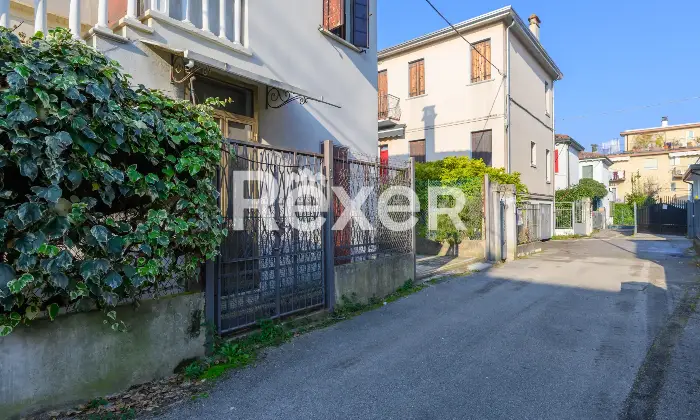 Rexer-Venezia-Villa-singola-con-scoperto-privato-Altro