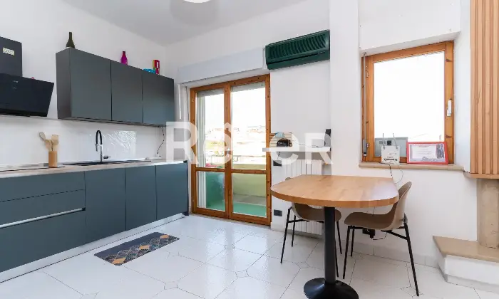 Rexer-Catanzaro-Appartamento-con-ascensore-e-posto-auto-Altro