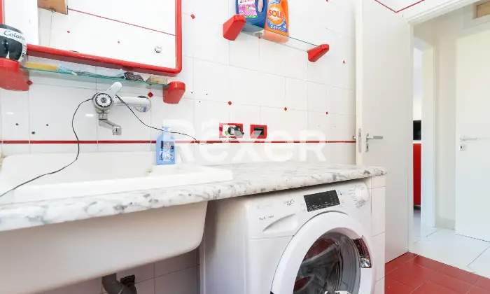 Rexer-Catanzaro-Appartamento-con-ascensore-e-posto-auto-Altro