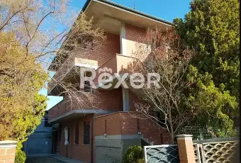 Rexer-Ferrara-Villa-in-vendita-in-via-Pietro-Mascagni-a-Ferrara-Altro
