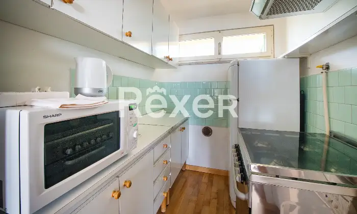 Rexer-Magione-Villa-indipendente-con-vista-lago-e-giardino-privato-Altro