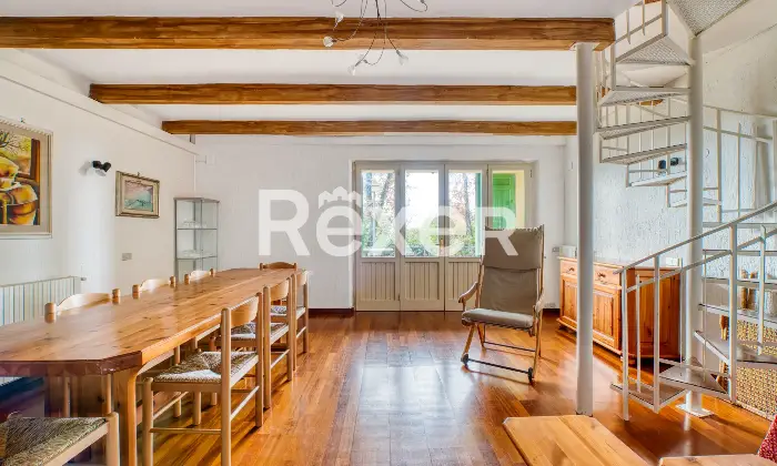 Rexer-Magione-Villa-indipendente-con-vista-lago-e-giardino-privato-Altro