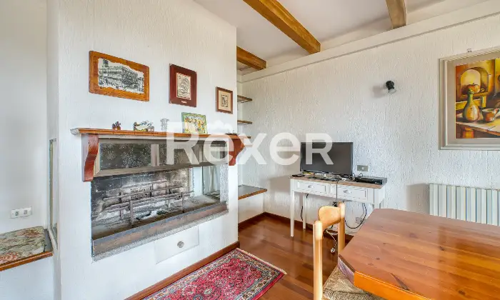 Rexer-Magione-Villa-indipendente-con-vista-lago-e-giardino-privato-Altro