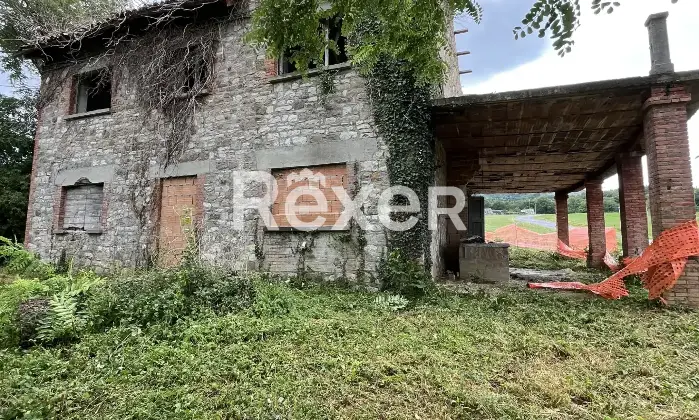 Rexer-Maiolo-Casolare-indipendente-con-terreno-agricolo-Terrazzo