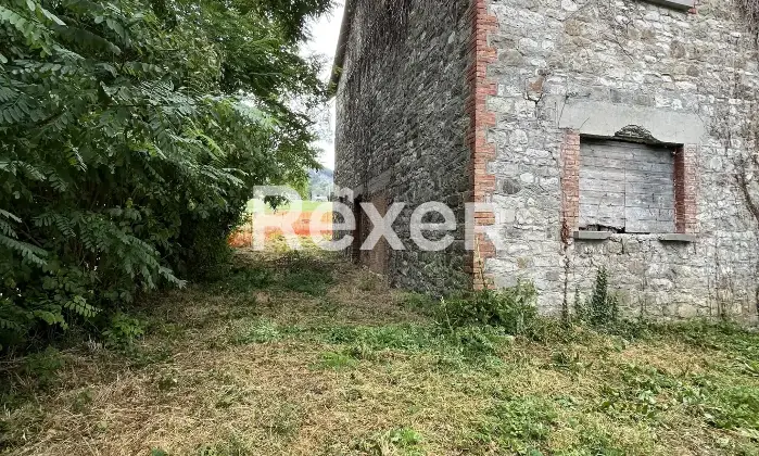 Rexer-Maiolo-Casolare-indipendente-con-terreno-agricolo-Terrazzo