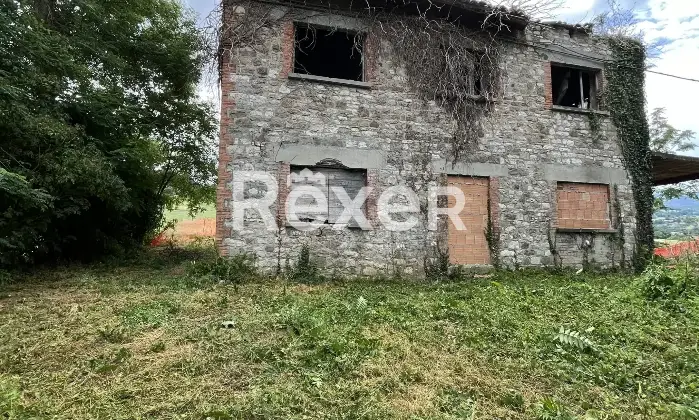 Rexer-Maiolo-Casolare-indipendente-con-terreno-agricolo-Giardino
