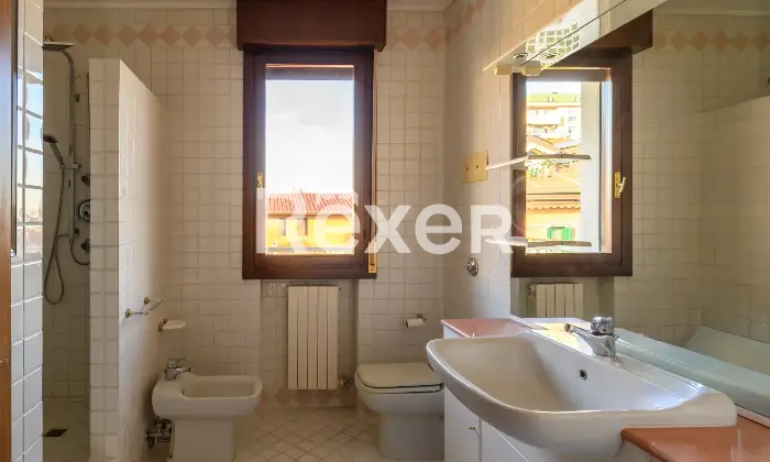 Rexer-Padova-Luminoso-appartamento-signorile-Altro