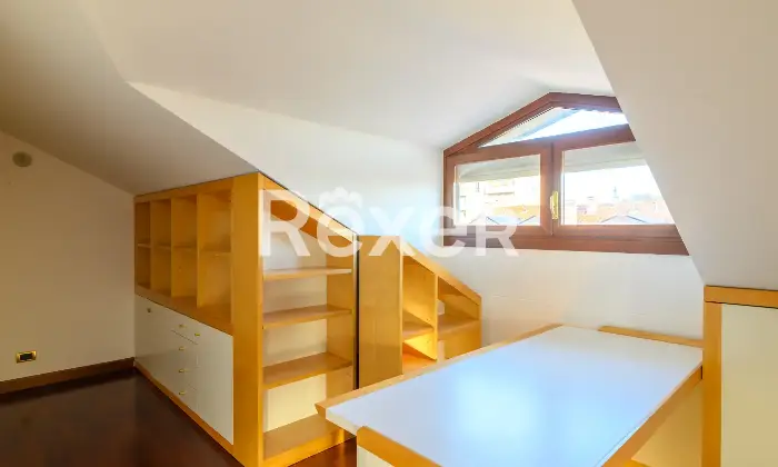 Rexer-Padova-Luminoso-appartamento-signorile-Altro