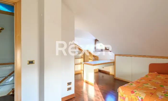 Rexer-Padova-Luminoso-appartamento-signorile-Altro