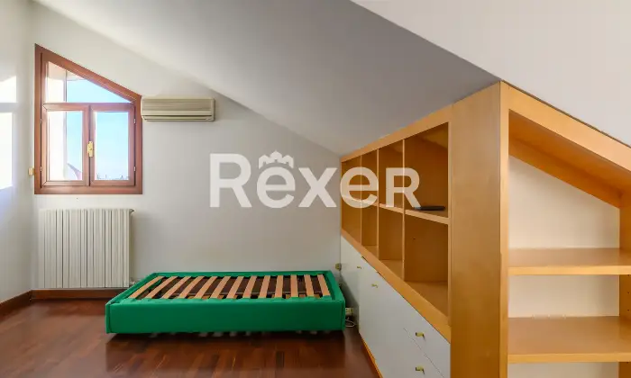 Rexer-Padova-Luminoso-appartamento-signorile-Altro