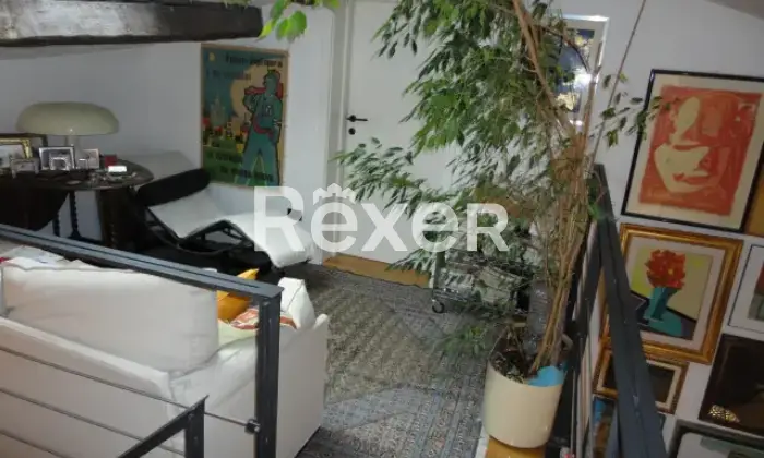 Rexer-Ferrara-Appartamento-in-centro-storico-con-soppalco-Altro