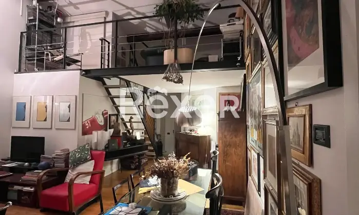 Rexer-Ferrara-Appartamento-in-centro-storico-con-soppalco-Altro