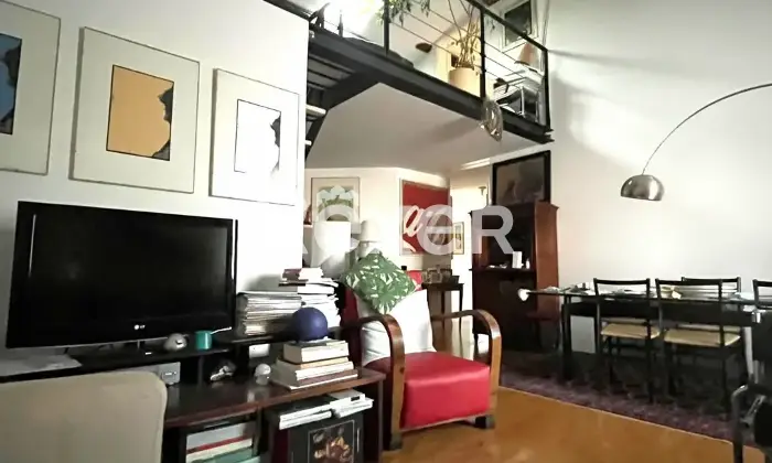 Rexer-Ferrara-Appartamento-in-centro-storico-con-soppalco-Altro