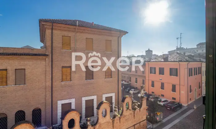 Rexer-Ferrara-Appartamento-in-centro-storico-con-soppalco-Altro