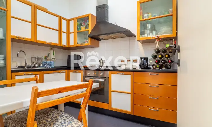 Rexer-Ferrara-Appartamento-in-centro-storico-con-soppalco-Altro