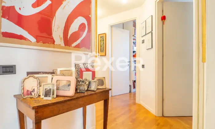 Rexer-Ferrara-Appartamento-in-centro-storico-con-soppalco-Altro