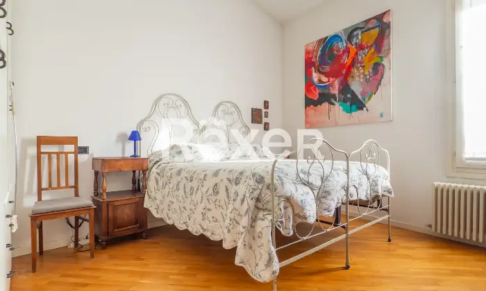 Rexer-Ferrara-Appartamento-in-centro-storico-con-soppalco-Altro