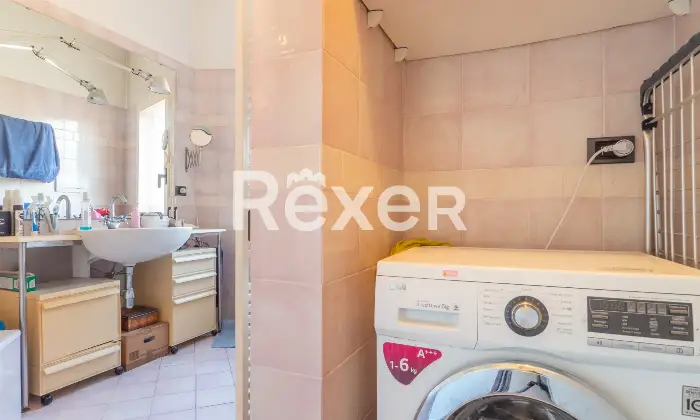 Rexer-Ferrara-Appartamento-in-centro-storico-con-soppalco-Altro