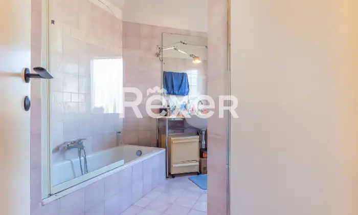 Rexer-Ferrara-Appartamento-in-centro-storico-con-soppalco-Altro