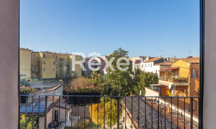 Rexer-Ferrara-Appartamento-in-centro-storico-con-soppalco-Altro