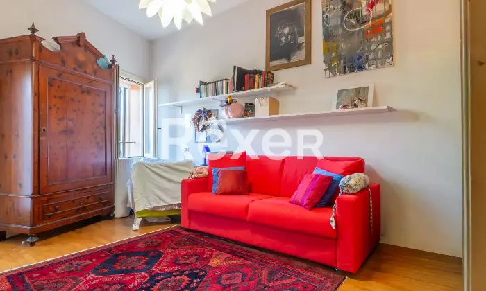 Rexer-Ferrara-Appartamento-in-centro-storico-con-soppalco-Altro