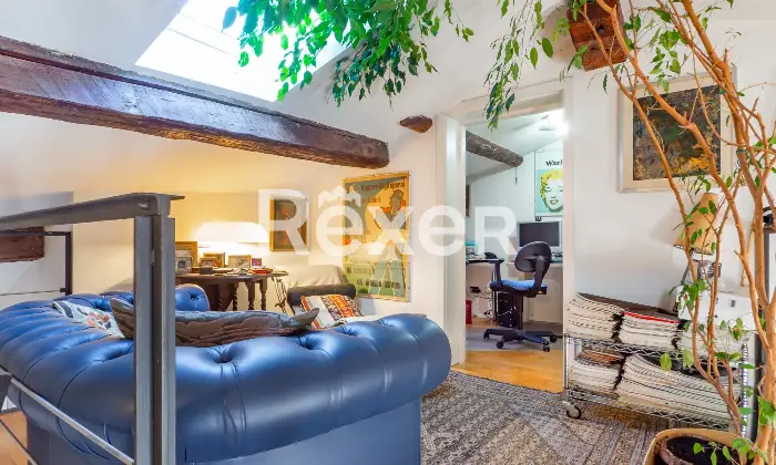 Rexer-Ferrara-Appartamento-in-centro-storico-con-soppalco-Altro