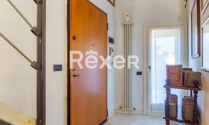 Rexer-Ferrara-Appartamento-in-centro-storico-con-soppalco-Altro