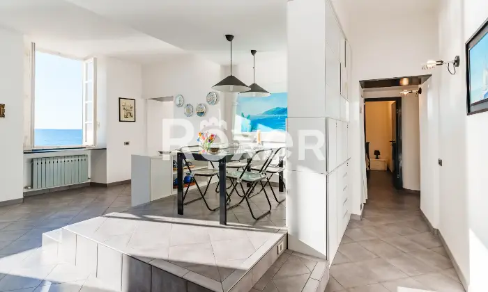 Rexer-Camogli-Appartamento-prima-fila-con-ingresso-inpendente-e-box-auto-Altro