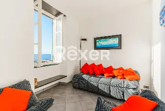 Rexer-Camogli-Appartamento-prima-fila-con-ingresso-inpendente-e-box-auto-Altro