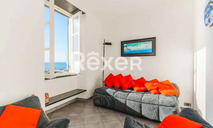 Rexer-Camogli-Appartamento-prima-fila-con-ingresso-inpendente-e-box-auto-Altro