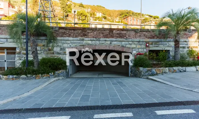 Rexer-Camogli-Appartamento-prima-fila-con-ingresso-indipendente-e-box-auto-Altro