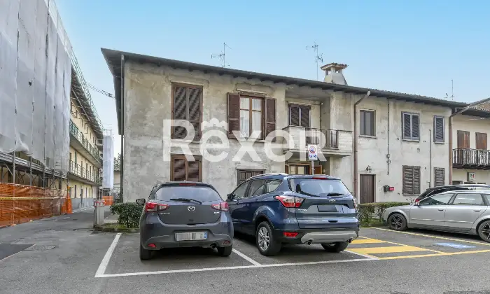 Rexer-Morengo-Appartamento-in-villa-con-box-auto-e-ampia-taverna-Altro