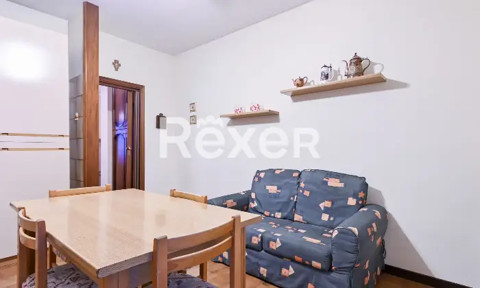 Rexer-Morengo-Appartamento-in-villa-con-box-auto-e-ampia-taverna-Altro