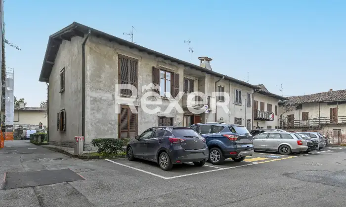Rexer-Morengo-Appartamento-in-villa-con-box-auto-e-ampia-taverna-Altro
