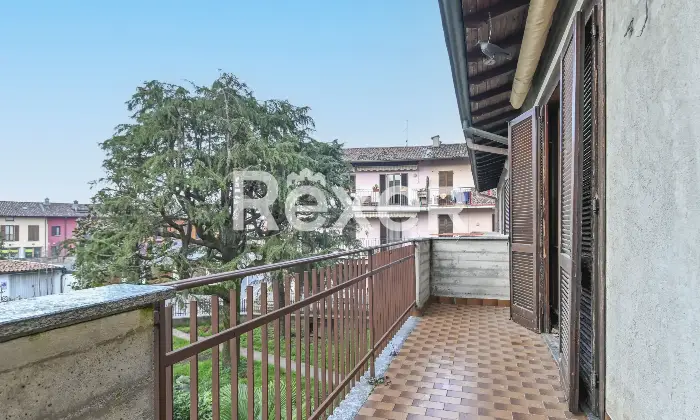 Rexer-Morengo-Appartamento-in-villa-con-box-auto-e-ampia-taverna-Altro