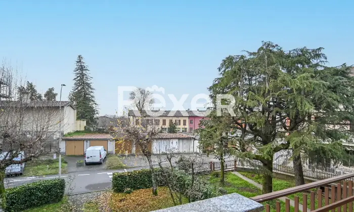 Rexer-Morengo-Appartamento-in-villa-con-box-auto-e-ampia-taverna-Altro