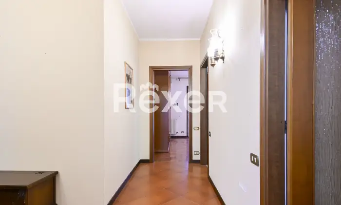 Rexer-Morengo-Appartamento-in-villa-con-box-auto-e-ampia-taverna-Altro