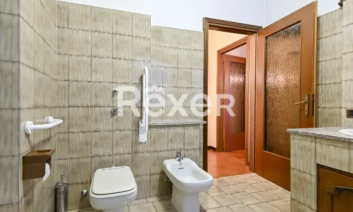 Rexer-Morengo-Appartamento-in-villa-con-box-auto-e-ampia-taverna-Altro