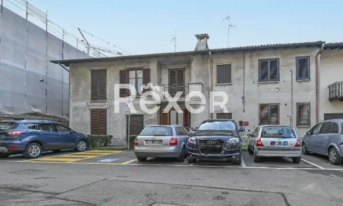 Rexer-Morengo-Appartamento-in-villa-con-box-auto-e-ampia-taverna-Altro