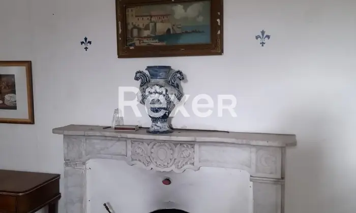 Rexer-Crocefieschi-Appartamento-in-vendita-al-secondo-piano-di-una-palazzina-depoca-Altro