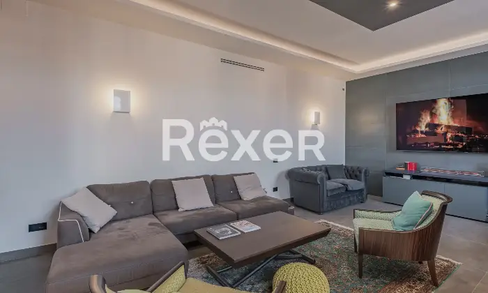 Rexer-Roma-Attico-esclusivo-in-Palazzo-Balestra-Piazza-Santi-Apostoli-Altro