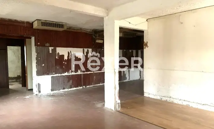 Rexer-Carpi-Immobile-indipendente-con-cortile-e-locale-commerciale-Altro