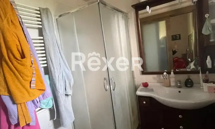 Rexer-Uggiano-la-Chiesa-VILLA-CON-SUOLO-EDIFICATORIO-MQ-REALIZZABILI-SU-DUE-LIVELLI-Bagno