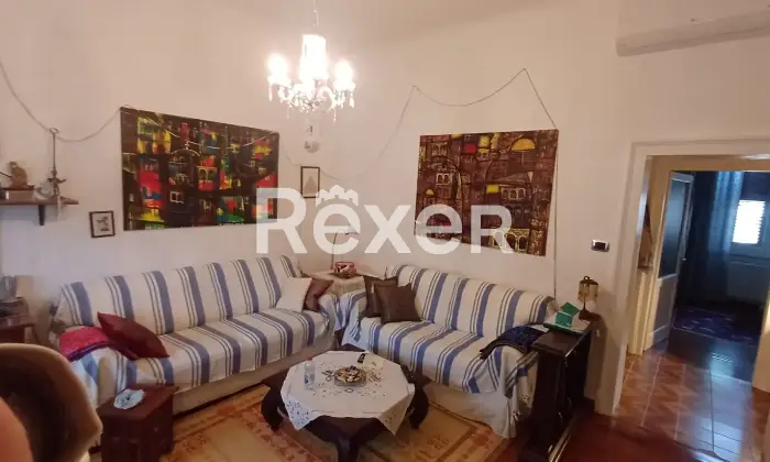 Rexer-Ancona-Ampio-bilocale-in-vendita-Salone