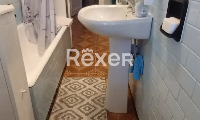 Rexer-Ancona-Ampio-bilocale-in-vendita-Bagno