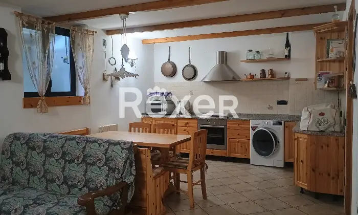 Rexer-Albavilla-Trilocale-con-bellissimo-ed-ampio-giardino-Altro