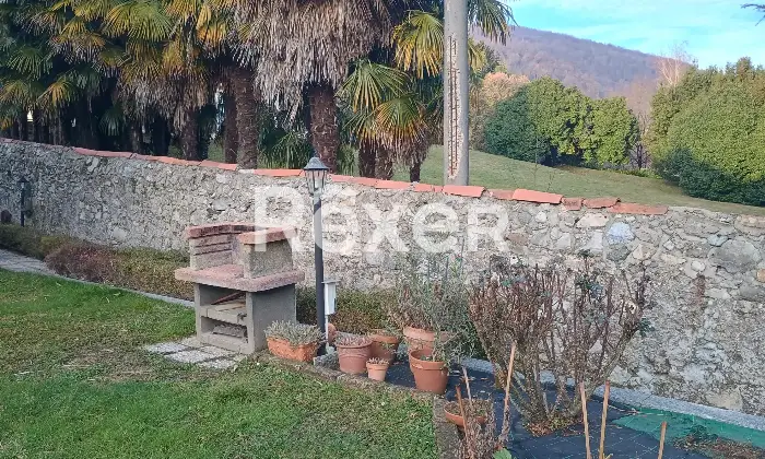 Rexer-Albavilla-Trilocale-con-bellissimo-ed-ampio-giardino-Altro