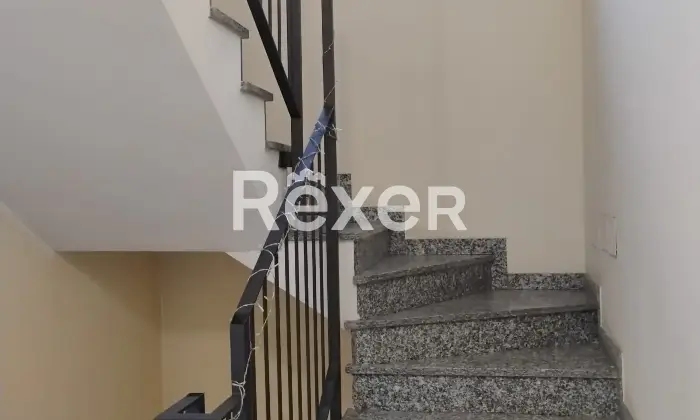 Rexer-Seveso-Monolocale-con-cantina-e-posto-auto-Scala