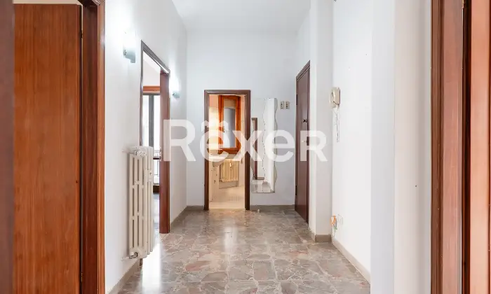 Rexer-Scandicci-Ampio-tre-vani-con-terrazza-e-balcone-Altro