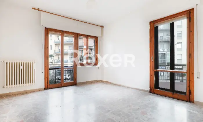 Rexer-Scandicci-Ampio-tre-vani-con-terrazza-e-balcone-Altro